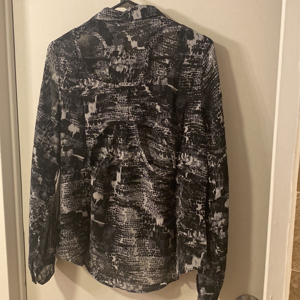 IRIS BASIC BLOUSE - Picture 3 of 3